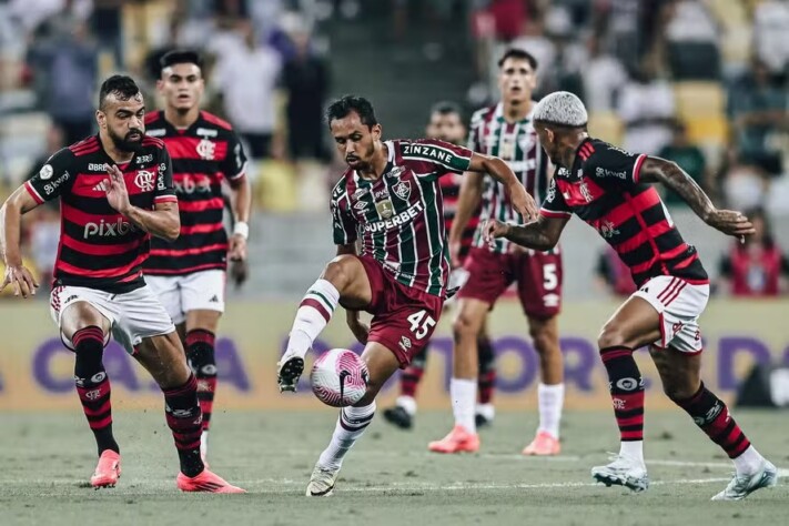 O maior clássico carioca terá sua 271° final nesta quarta-feira (12), quando Flamengo e Fluminense se enfrentam pelo título Carioca; veja algumas curiosidades sobre o clássico!