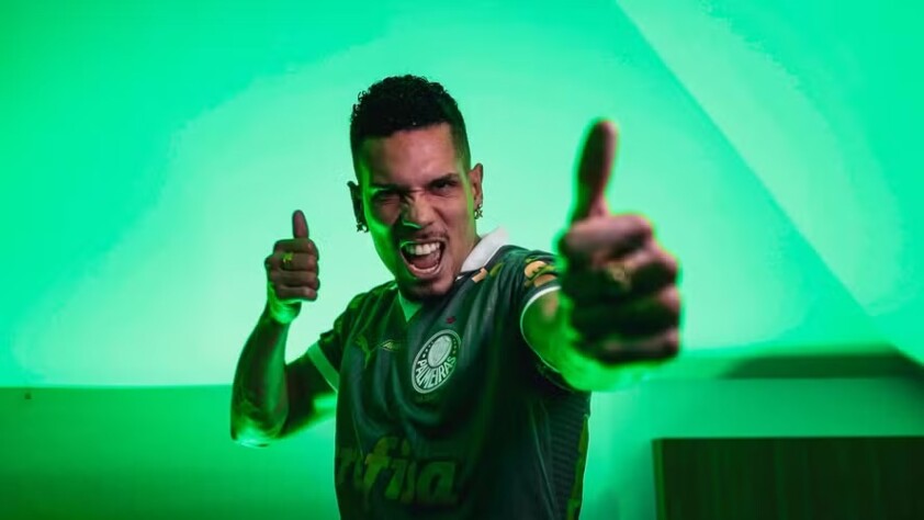 1º- Paulinho - Atlético-MG para Palmeiras - R$ 90,72 milhões