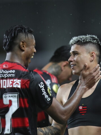 Com o título da Supercopa, o Flamengo alcançou uma marca de 414 vitórias desde 2015. O time é líder isolado no quesito e tem o melhor aproveitamento. Veja a lista: