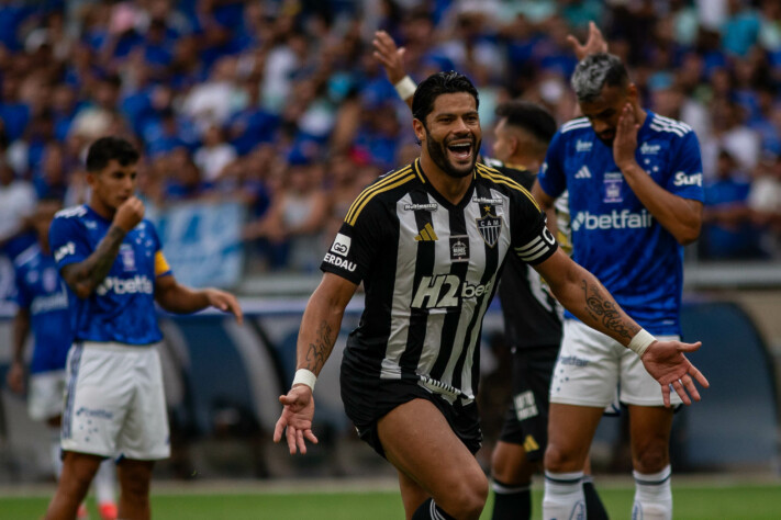 Atacante: Hulk (Atlético-MG)