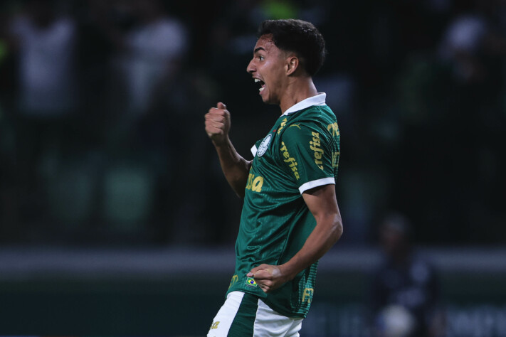 Vitor Reis: Palmeiras (BRA) ➡️ Manchester City (ING)