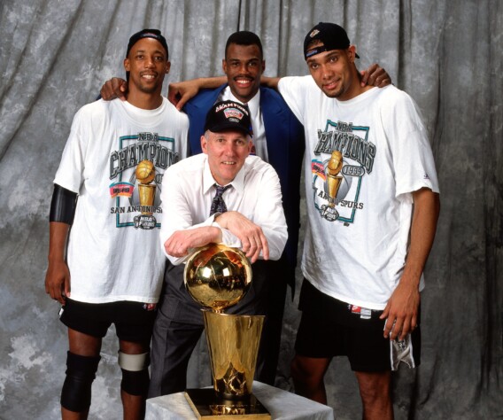 O San Antonio Spurs em 1999 se sagraria campeão da NBA