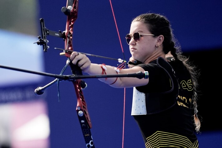 Arco e flecha: Ana Luiza Caetano(22)