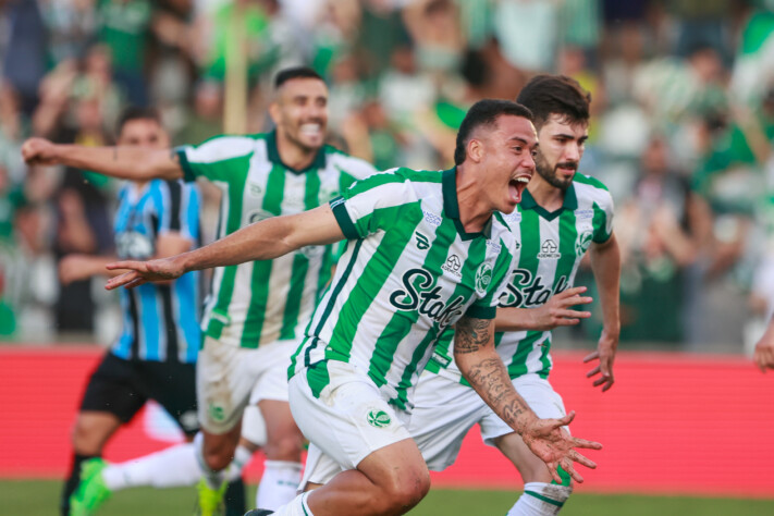 12° Juventude - dez gols em 11 jogos.